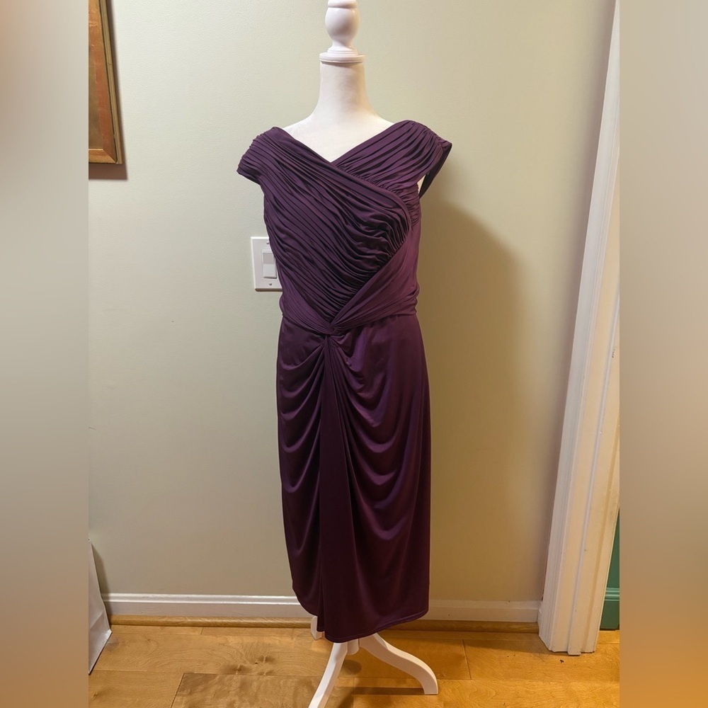 Tadashi Shoji ruched midi evening dress sz L  maroon purple  wedding guest